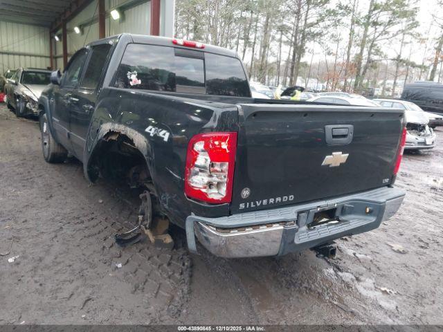 Chevrolet Silverado 1500 Ltz Image 3