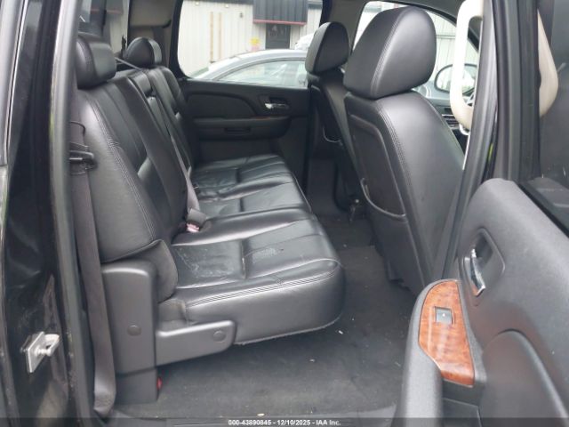 Chevrolet Silverado 1500 Ltz Image 2