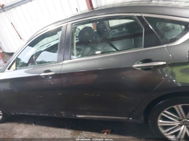 Genesis G80 3.8 Image 12