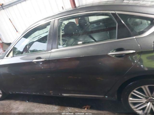 Genesis G80 3.8 Image 12