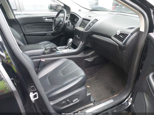 Ford Edge Titanium Image 8