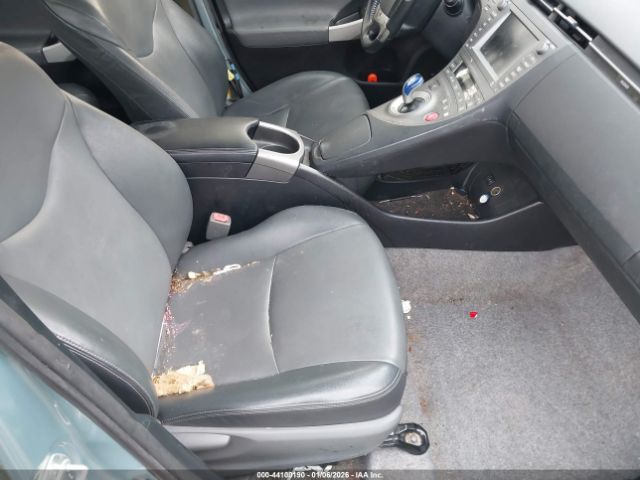 Toyota Prius Four Image 5