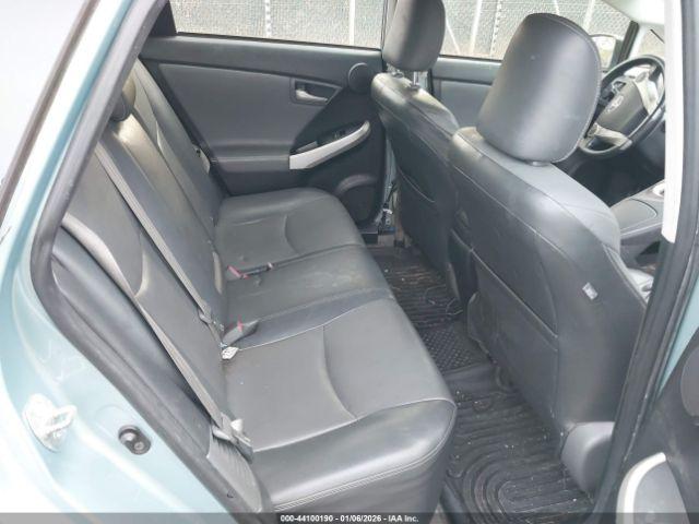 Toyota Prius Four Image 16