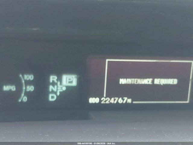 Toyota Prius Four Image 11