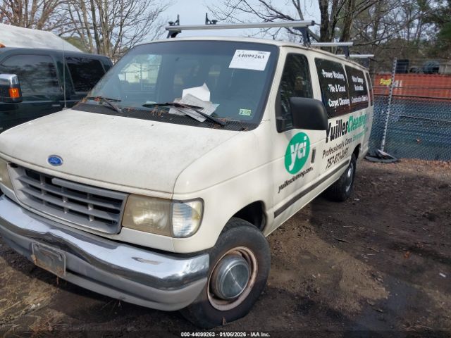Ford Econoline E350 Super Duty Image 9