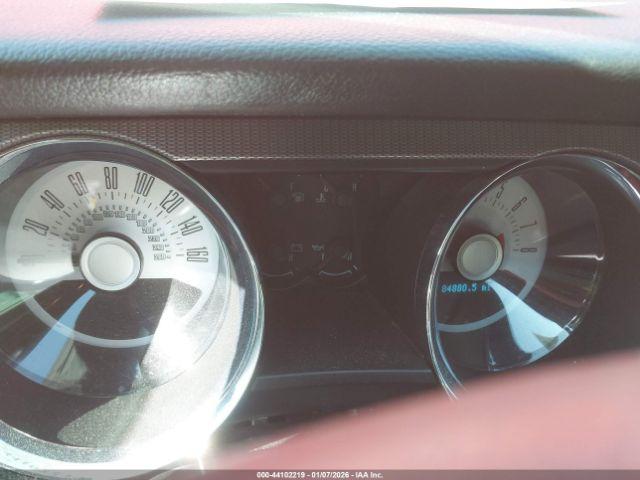 Ford Mustang Gt Premium Image 4