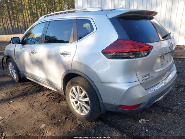 Nissan Rogue Sv Image 2