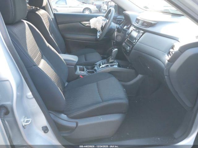 Nissan Rogue Sv Image 12