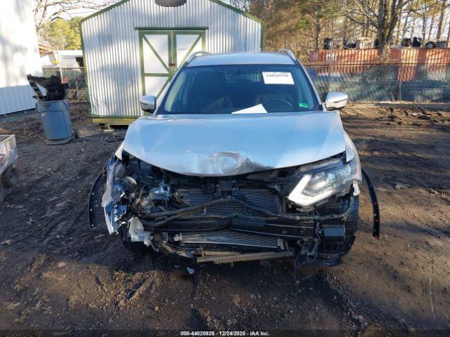 Nissan Rogue Sv Image 6