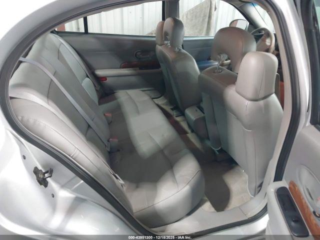 Buick LeSabre Custom Image 7