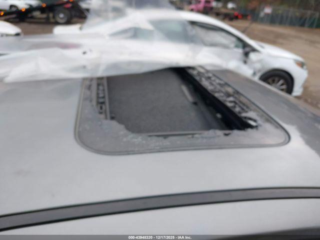 INFINITI Q60 3.0t Luxe Image 5