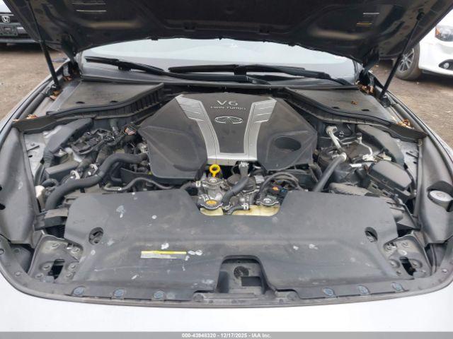 INFINITI Q60 3.0t Luxe Image 12