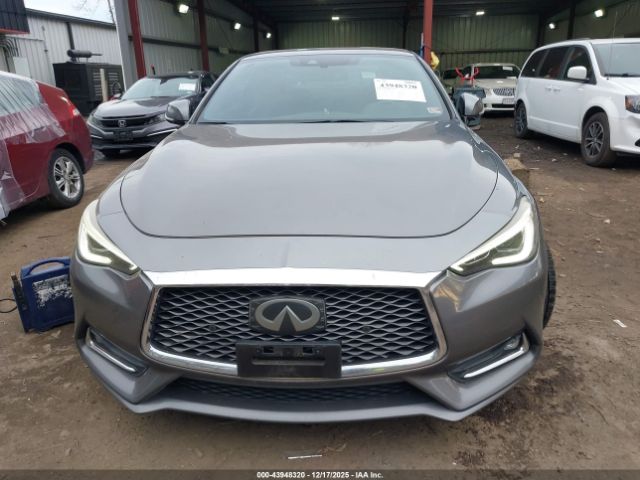 INFINITI Q60 3.0t Luxe Image 11