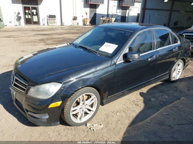 Mercedes-Benz C-Class Image 3