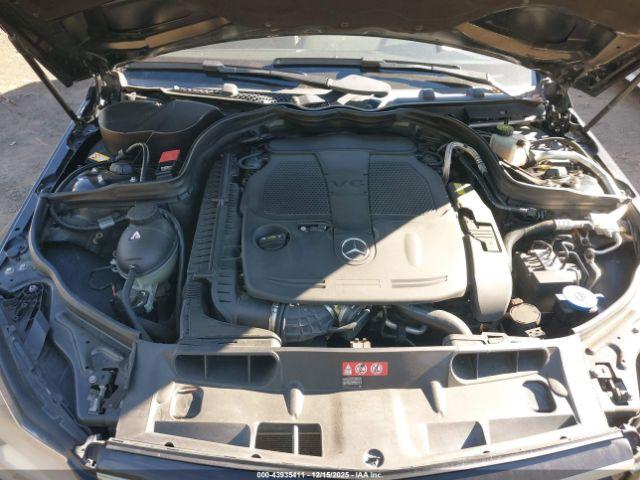 Mercedes-Benz C-Class Image 9