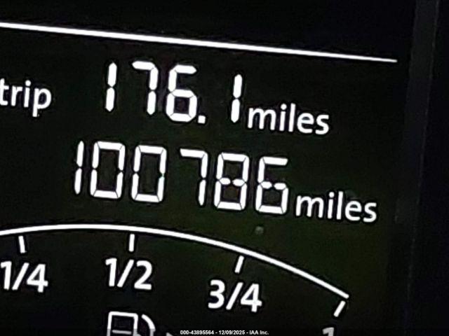 Volkswagen Jetta 1.8t Sport Image 3