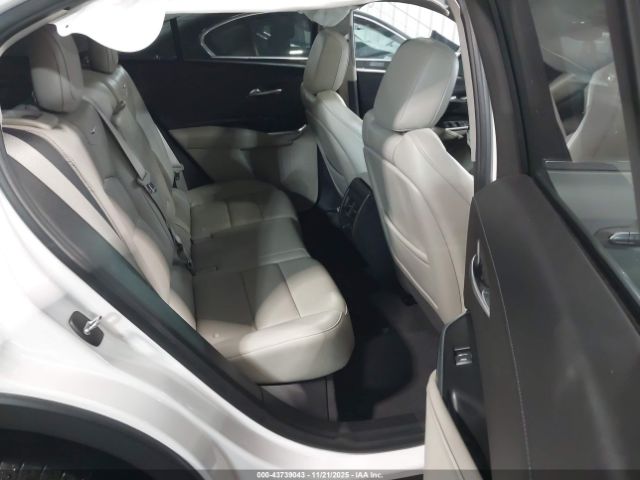 Cadillac XT4 Awd Premium Luxury Image 9