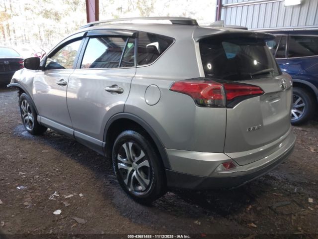 Toyota RAV4 Le Image 10