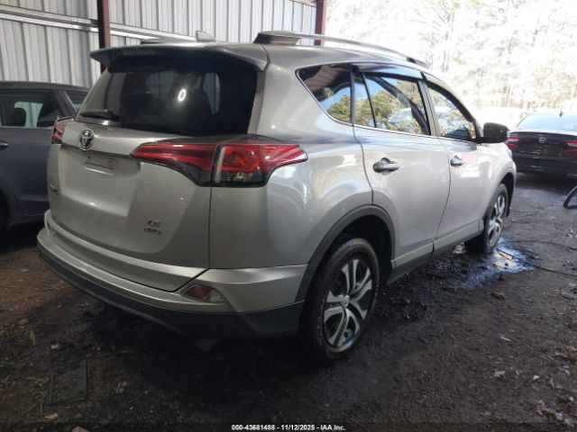 Toyota RAV4 Le Image 11