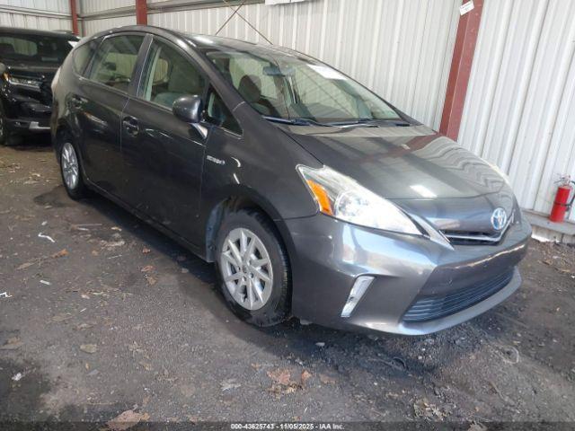 Toyota Prius v Two Image 1