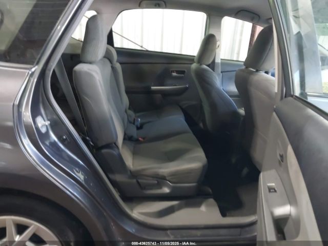 Toyota Prius v Two Image 14