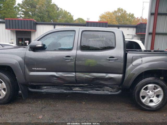 Toyota Tacoma Prerunner V6 Image 15