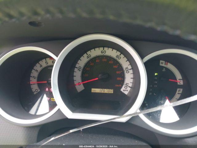 Toyota Tacoma Prerunner V6 Image 14