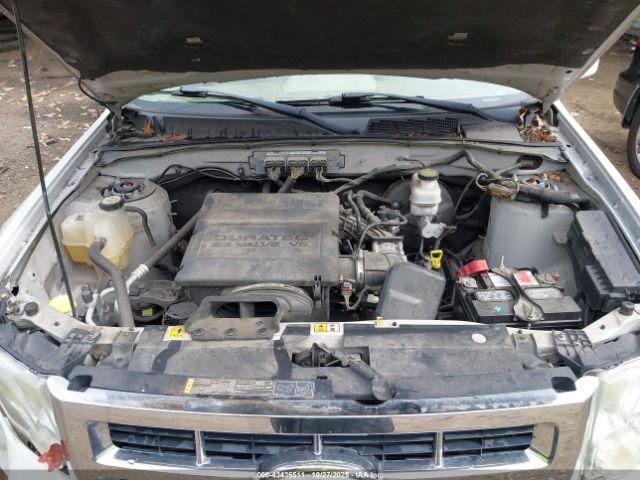 Ford Escape Limited Image 13