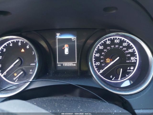 Toyota Camry Se Image 4