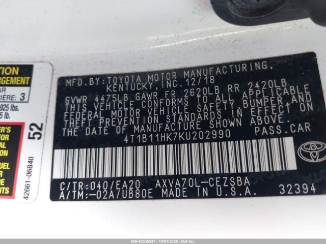 Toyota Camry Se Image 2