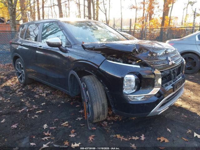 Mitsubishi Outlander Image 1