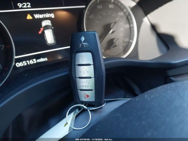 Mitsubishi Outlander Image 7