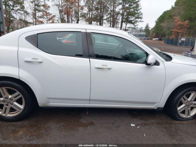 Dodge Avenger Sxt Image 13