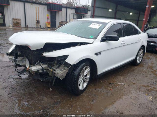 Ford Taurus Se Image 3