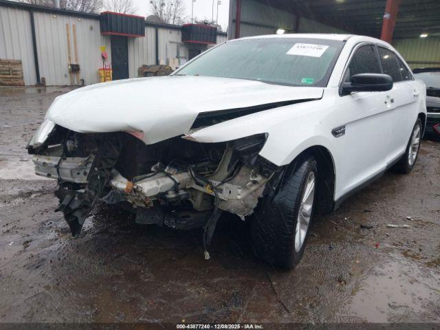 Ford Taurus Se Image 17