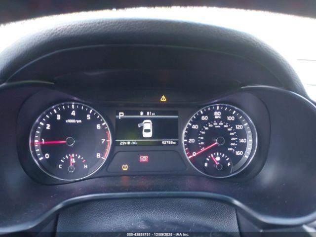 Kia Forte Gt Image 3