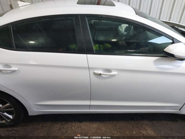 Hyundai ELANTRA Value Edition Image 9