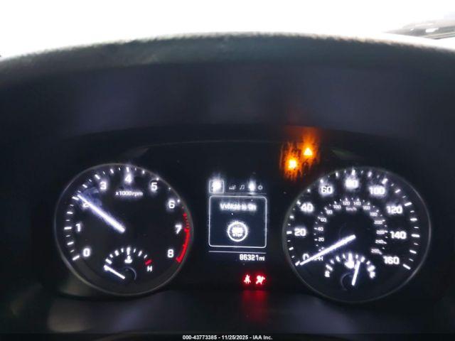 Hyundai ELANTRA Value Edition Image 11