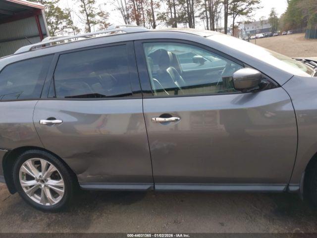 Nissan Pathfinder Sl Image 11