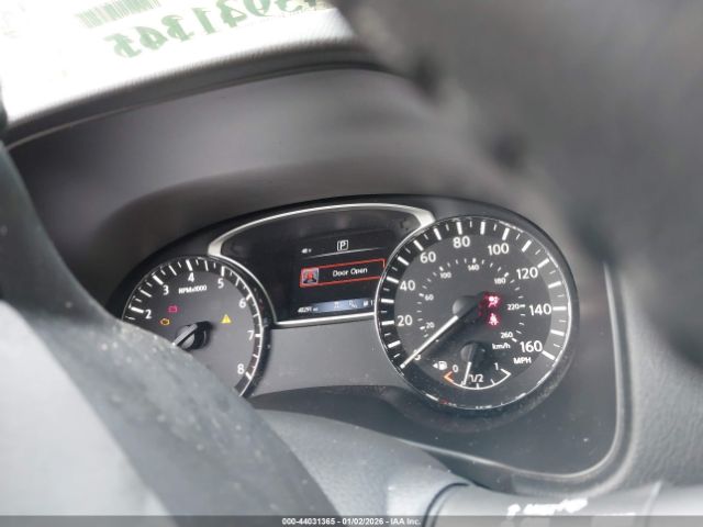 Nissan Pathfinder Sl Image 2