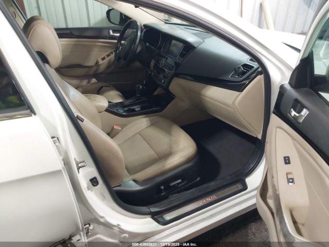 Kia Cadenza Premium Image 7