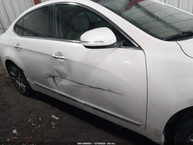 Kia Cadenza Premium Image 4