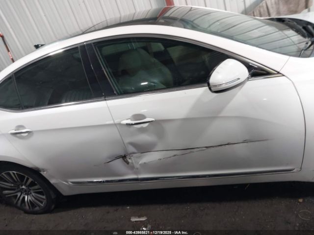 Kia Cadenza Premium Image 10