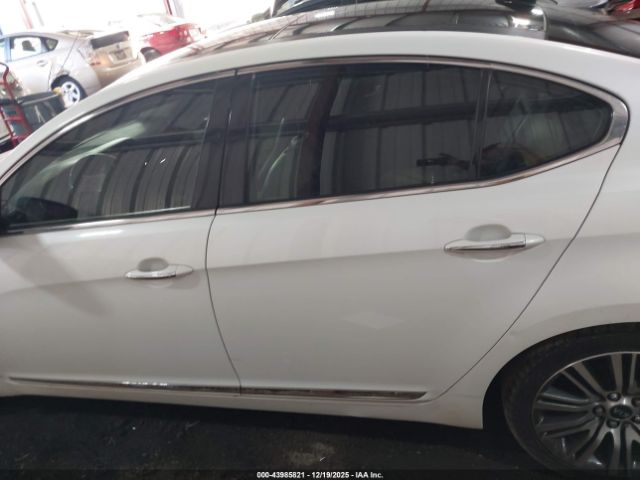 Kia Cadenza Premium Image 13