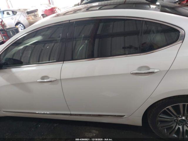 Kia Cadenza Premium Image 13