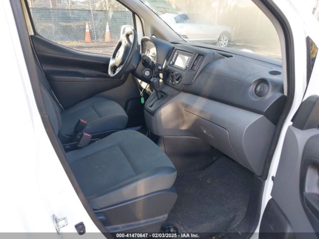 Nissan Nv Sv Image 5