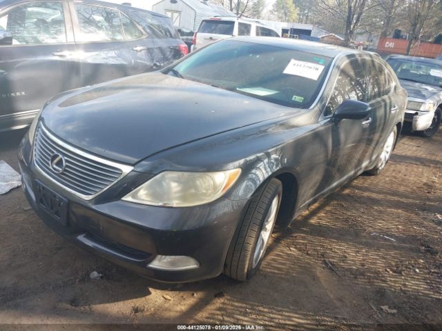 Lexus LS Image 15
