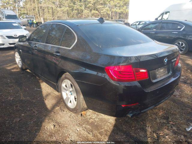 BMW 5 Series Xdrive Image 2