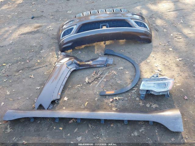 Jeep Grand Cherokee Summit 4x4 Image 9