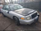 Ford Crown Victoria Image 1